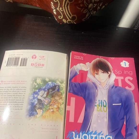 books 📚 - Picture 2 of 2